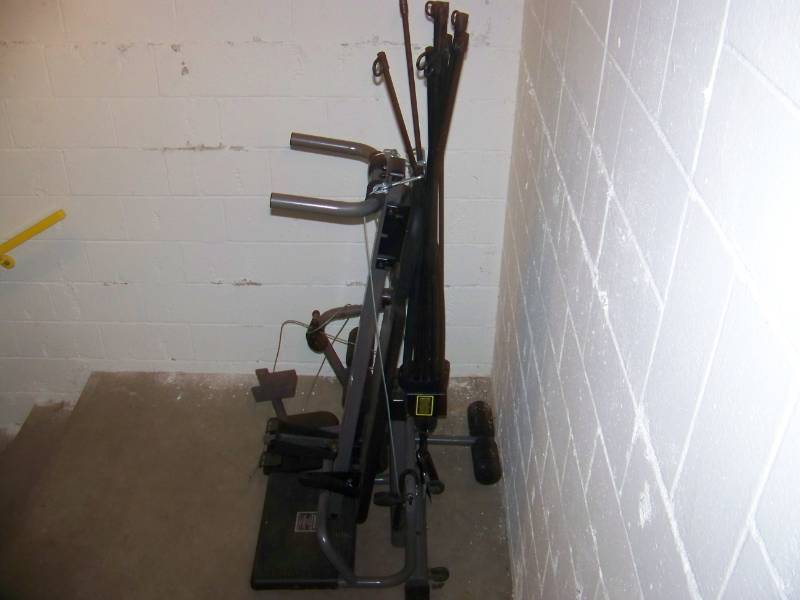 lot 88 image: Bowflex, Power Rods, Home Workout  Weight Training Station