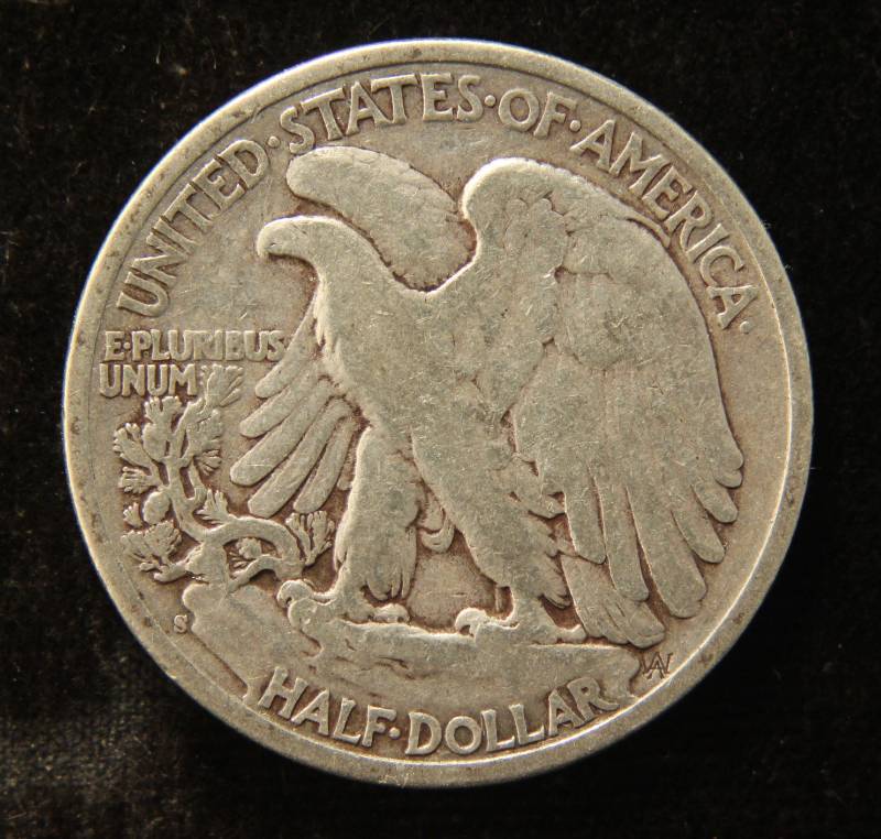 1945-S WALKING LIBERTY SILVER HALF DOLLAR