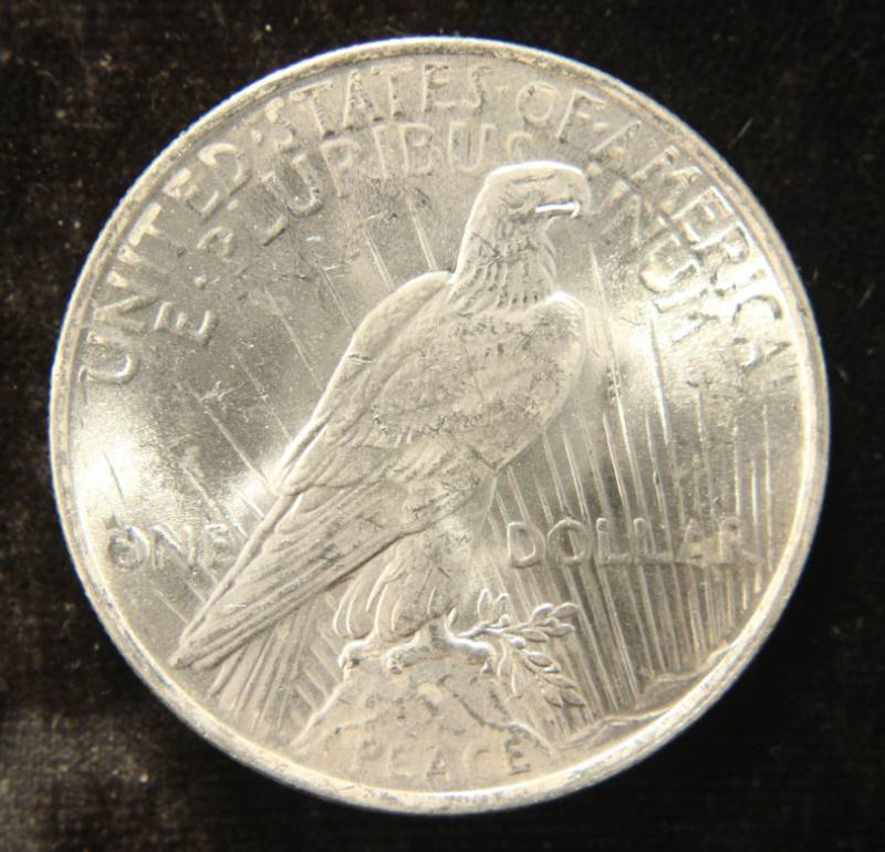 1922 US PEACE SILVER DOLLAR UNC