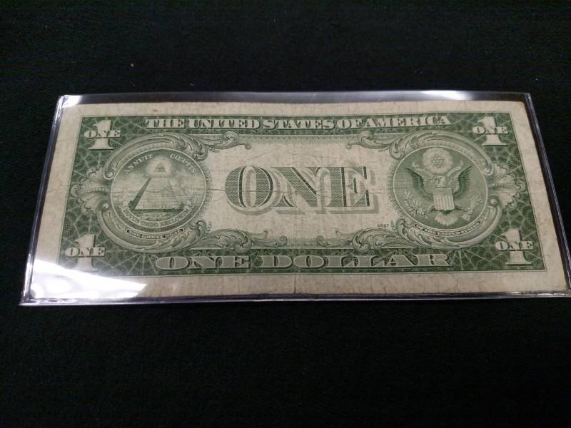 lot 62 image: 1935 E One Dollar Silver Certificat...