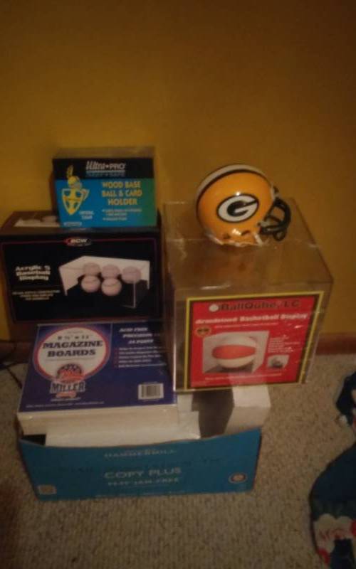 lot 60 image: Lot Of Sports Memorabilia Displays (Basketball, Baseball & Card Holders, Albums & Plastic Pages)