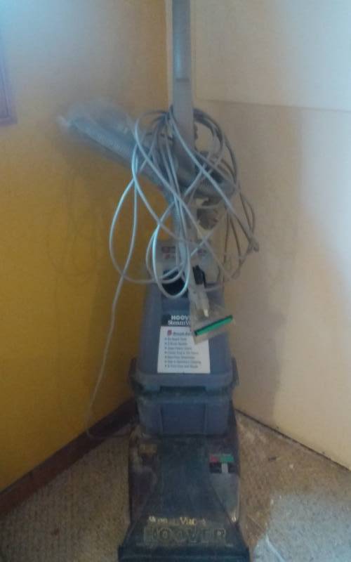 lot 70 image: Hoover Steam Vac