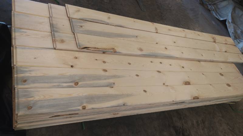 lot 121761 image: 1x8x10 Blue Stain Ponderosa Pine Tongue and Groove
