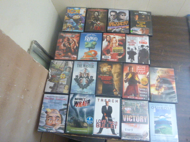 lot 7 image: 18 DVD Movies