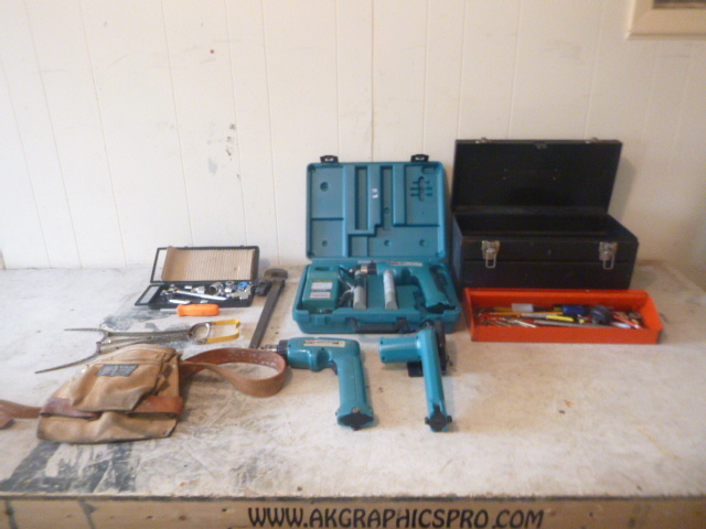 lot 33 image: Makita Cordless Tool Set