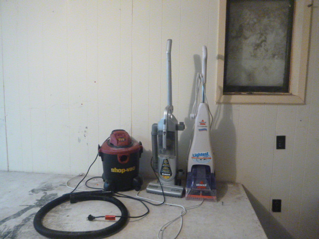 lot 61 image: Floor Cleaners