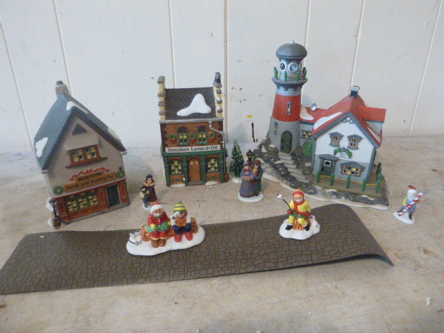 lot 96 image: Christmas Village - Heritage Village Collection