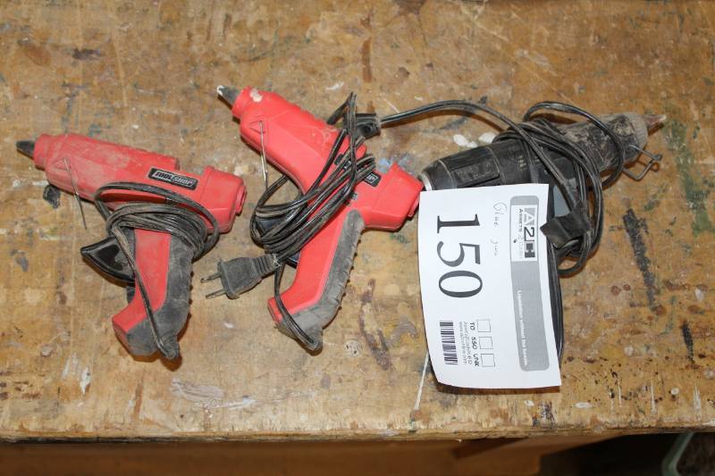 lot 150 image: Tool Shop Glue Gun
