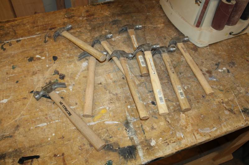 lot 142 image: Lot of (10) 7oz. Hammers