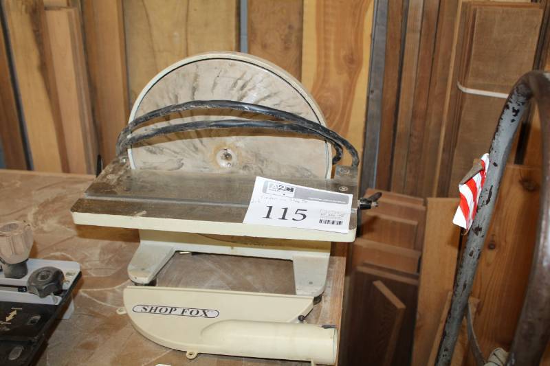 lot 115 image: Shop Fox 12in. Disc Sander w Owners Manual