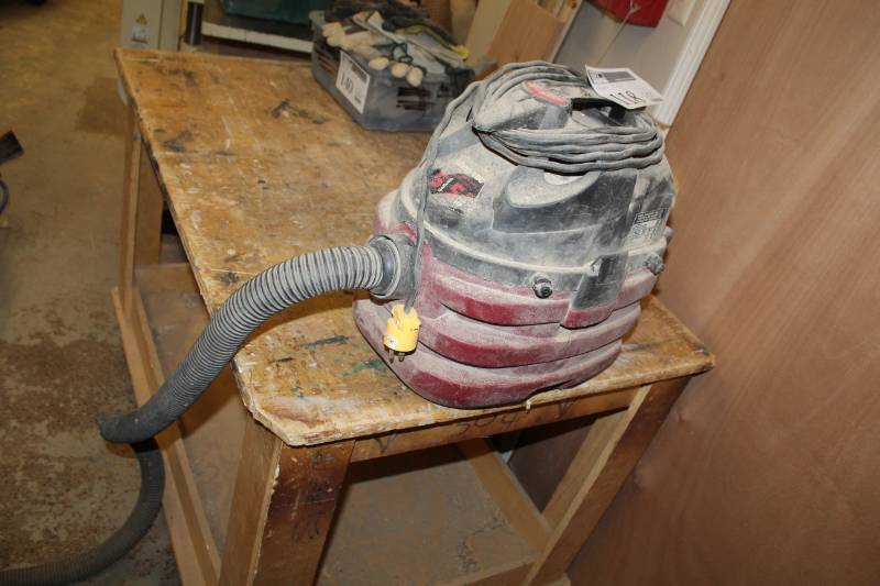 lot 118 image: Shop-Vac 5-Gallon Heavy Duty Portable WetDry Vac