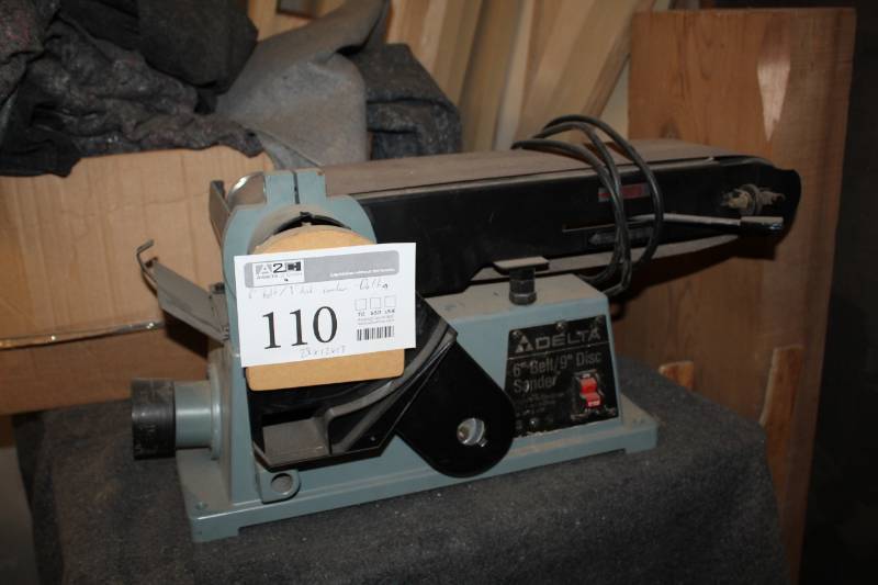 lot 110 image: Delta 6in. Belt9in. Disc Sander