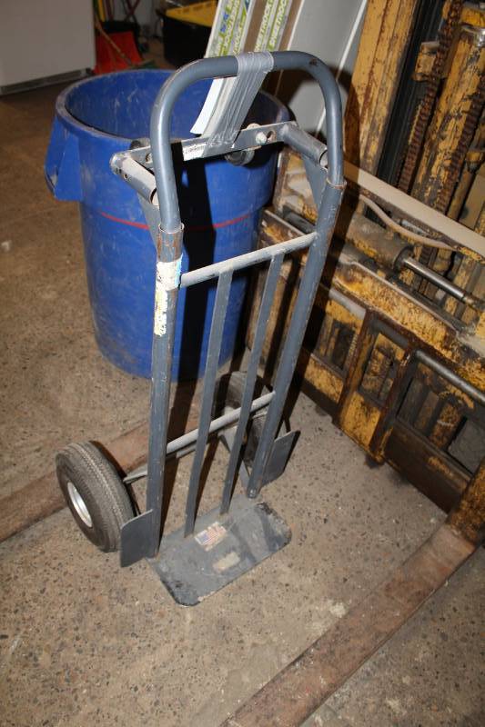 lot 177 image: 4-Wheel Dolly