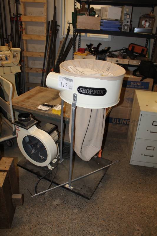 lot 113 image: Shop Fox Dust Collector w Instruction Manual