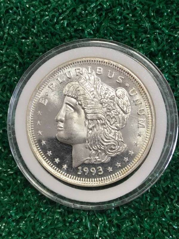 lot 5 image: 1993 MORGAN .999 One Ounce Silver Dollar Coin
