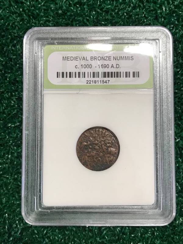 lot 13 image: Medieval Bronze Nummis Coin from 1000-1690 A.D.