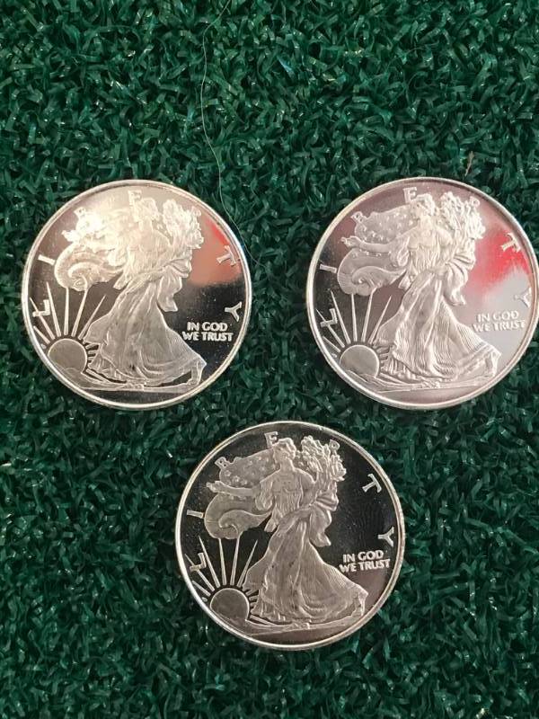 lot 32 image: Lot of 3 each .999 12 oz Silver Coins