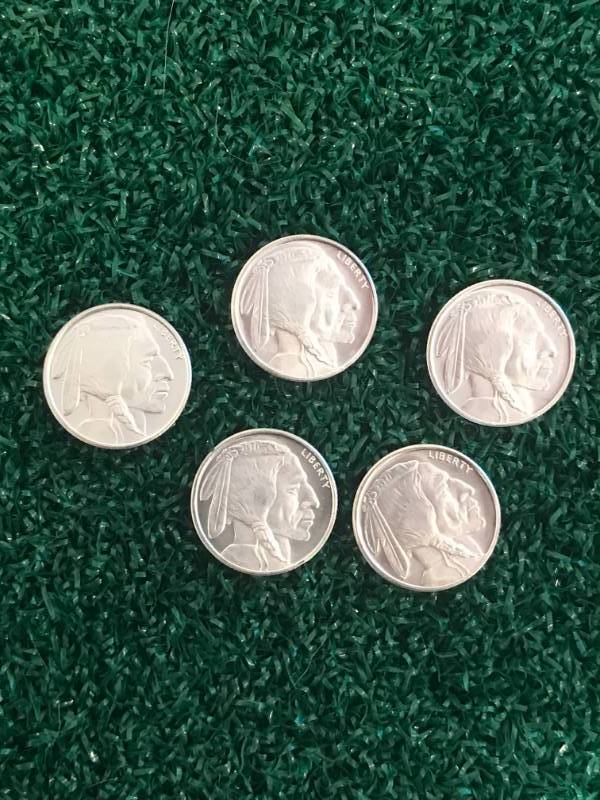 lot 50 image: Lot of 5 Sioux Bison .999 Silver 14 oz Coins