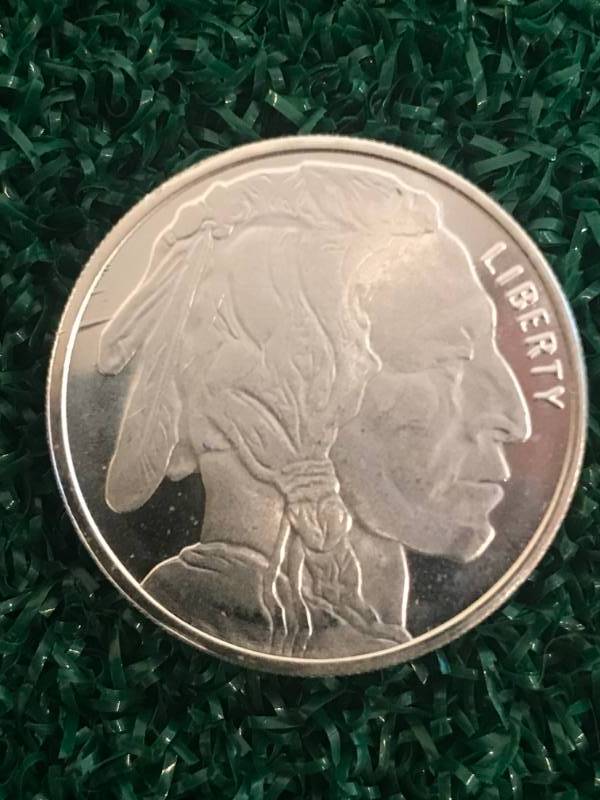 lot 63 image: Sioux Bison 12 oz .999 Silver Coin