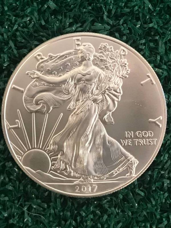 lot 68 image: 2017 One ounce (1oz) .999 Silver Eagle