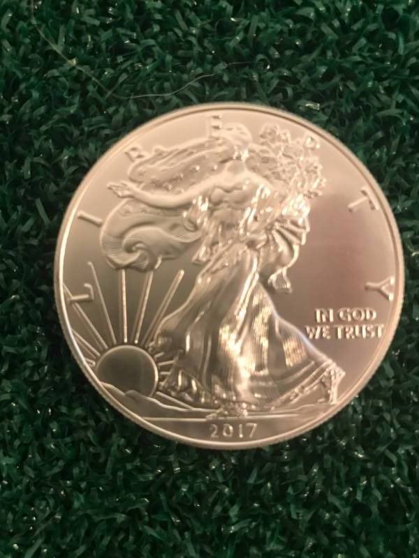 lot 69 image: 2017 One ounce (1oz) .999 Silver Eagle