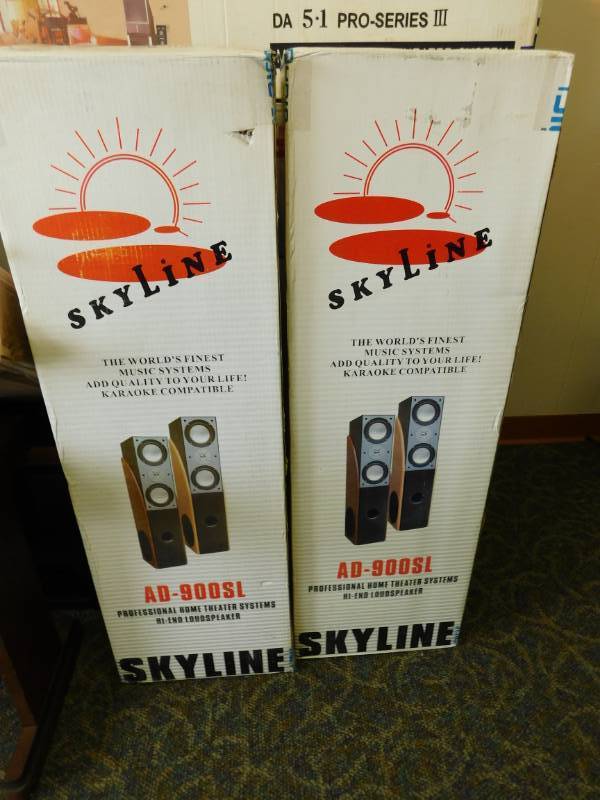 lot 30 image: Two Skyline AD-900SL  Professional Home Theatre System Hi-End Loudspeakers