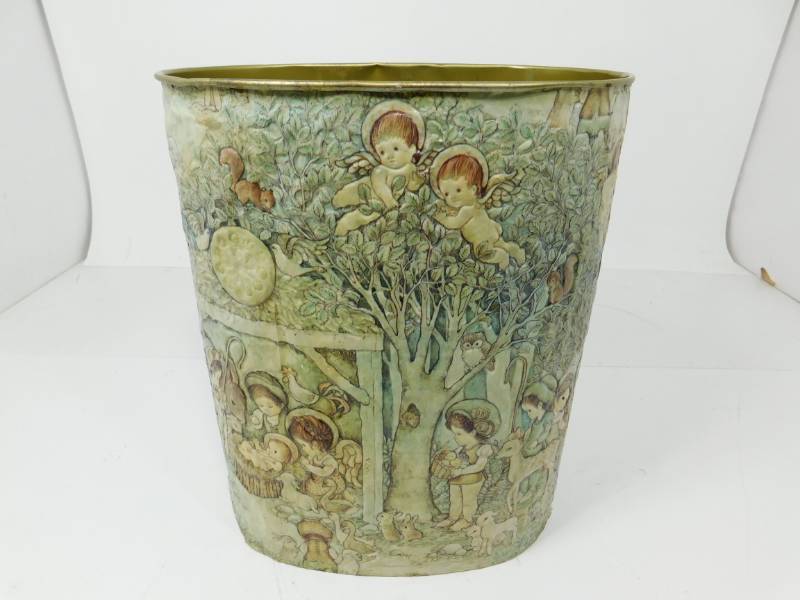 lot 48 image: Cheinco Metal Garbage Can W Nativity Scene On It