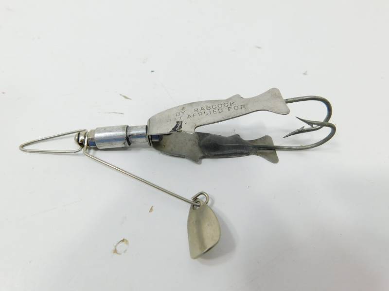 lot 65 image: Vintage Babcock Weedless Spring Release Lure
