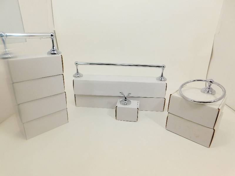 lot 46 image: Lot Of New Polished Chrome Bathroom Fixtures