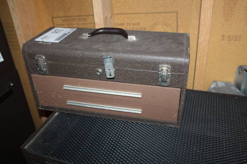 lot 28 image: Kennedy 2-Drawer Tool Box