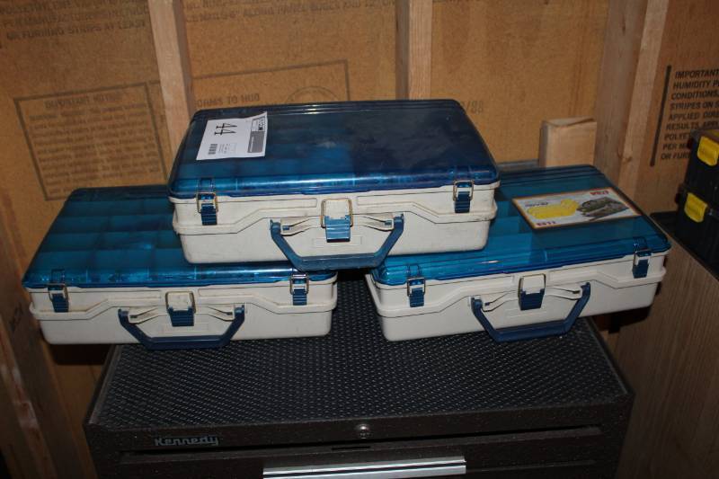 lot 44 image: Lot of (3) Storage Organizers