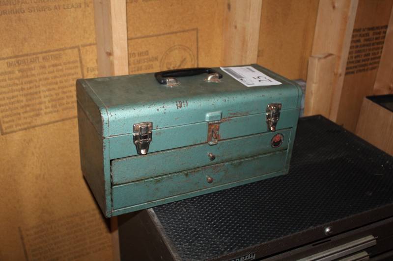 lot 25 image: 2-Drawer Metal Tool Box, Screwdrivers