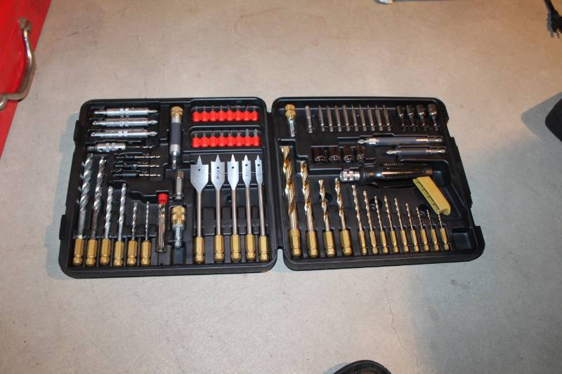 lot 84 image: Craftsman Speed Lock Drill Bit Set