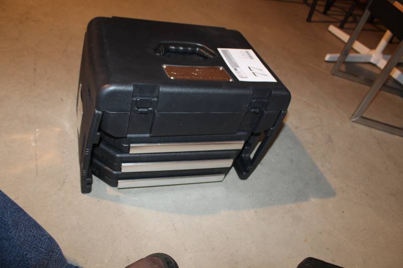 lot 77 image: UGT 3-Drawer Tool Chest w Drill Bit Sets