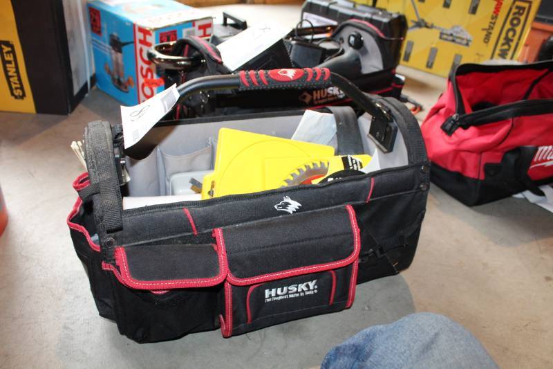 lot 89 image: Circular Saw Blade, Hand Drill, Husky Tool Bag