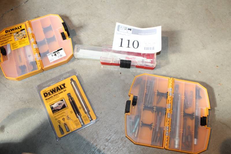 lot 110 image: Milwaukee Sawall Blade, DeWalt Screw Bits, Organizers