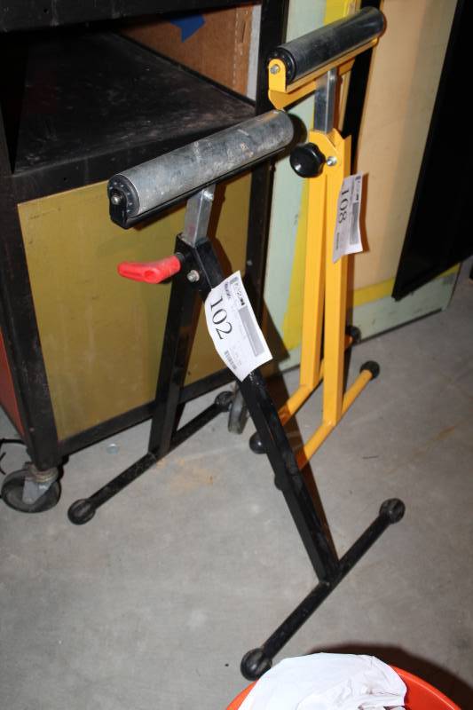 lot 102 image: Roller Stand