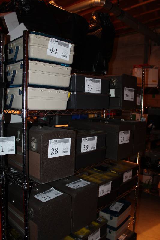 lot 190 image: 5-Wire Shelf Rolling Shelving Unit