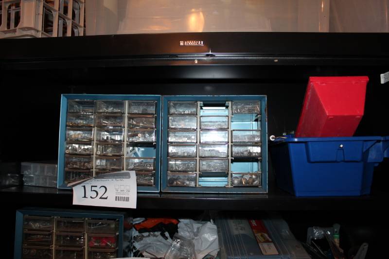lot 152 image: Hardware & Parts Organizers