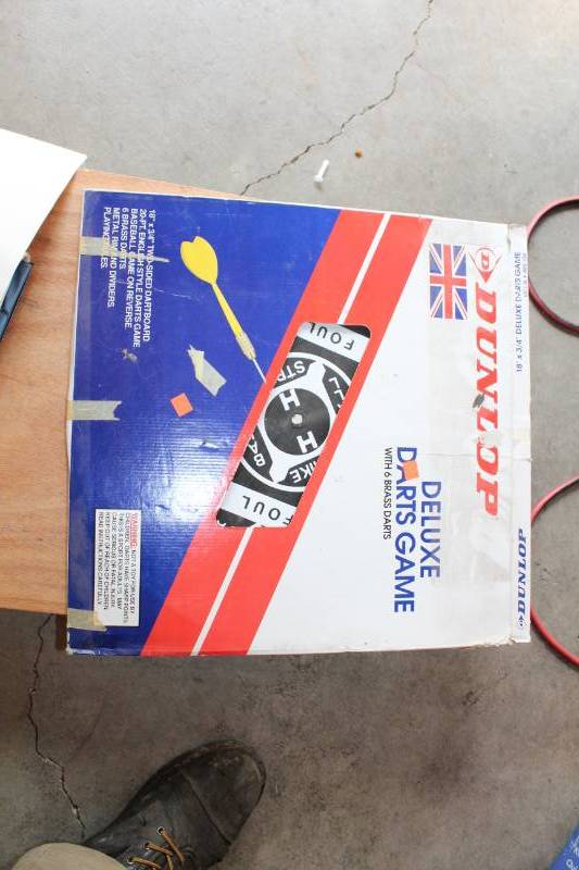 lot 254 image: Dunlop Deluxe Dart Board, Brass Darts