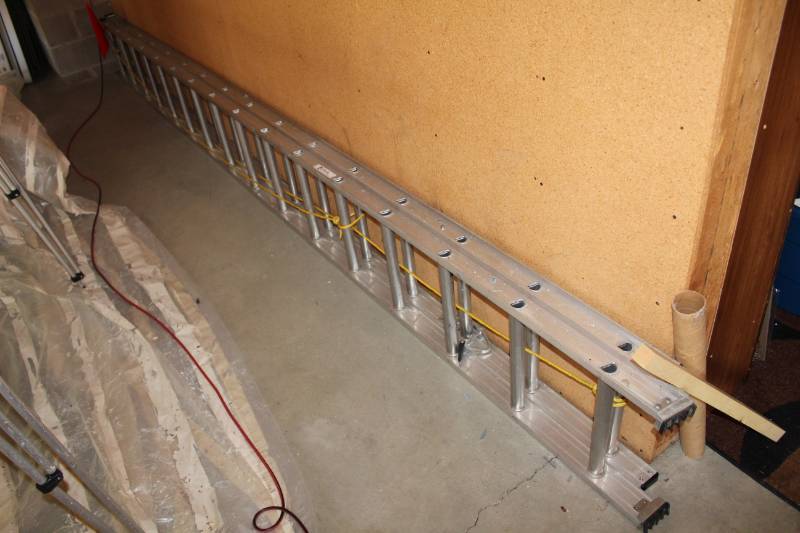 lot 245 image: 16ft. Aluminum Extension Ladder