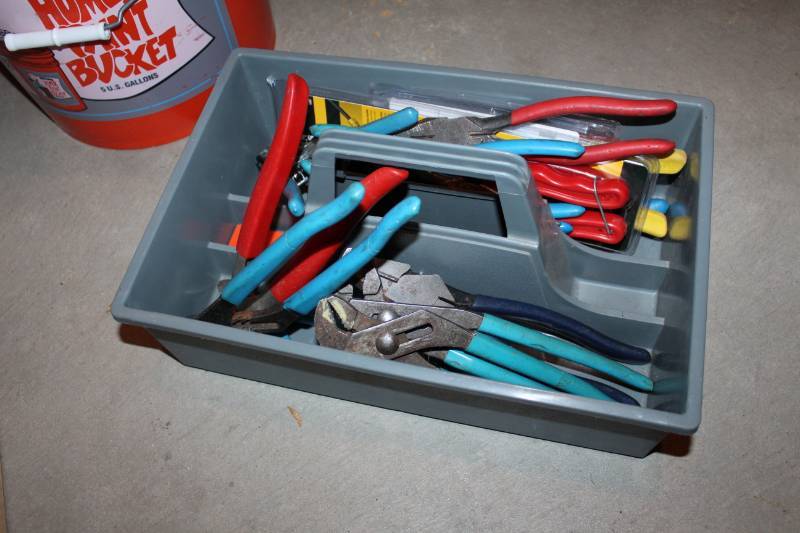 lot 232 image: Pliers, Wire Cutters