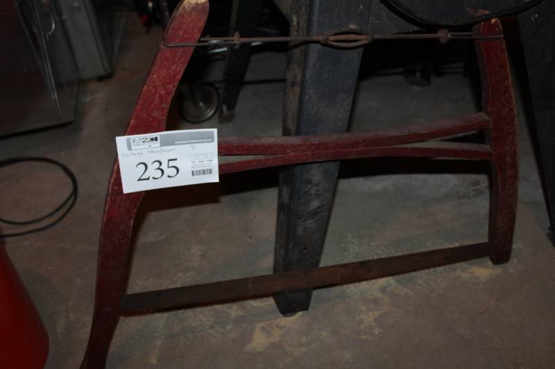 lot 235 image: Vintage 31in. Wood Hand Saw