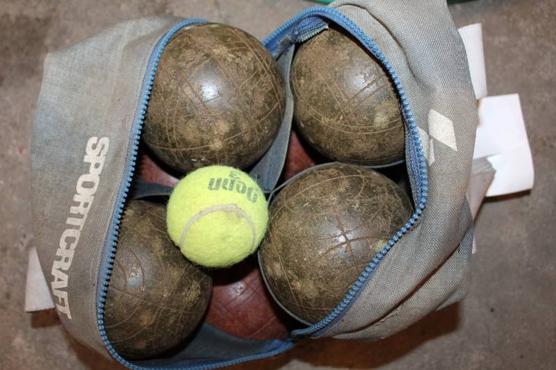 lot 214 image: Sportscraft Bocce Ball Set w Bag