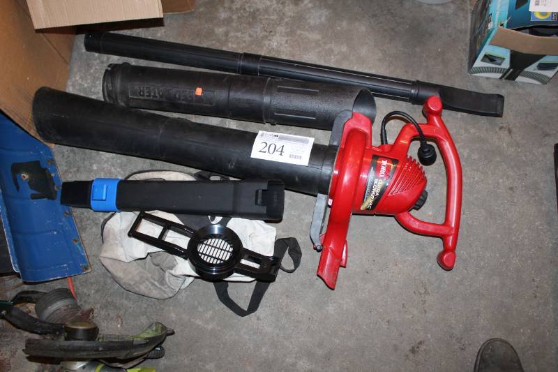 lot 204 image: Toro Leaf BlowerVacuum, Blower Attachment, Leaf Bag