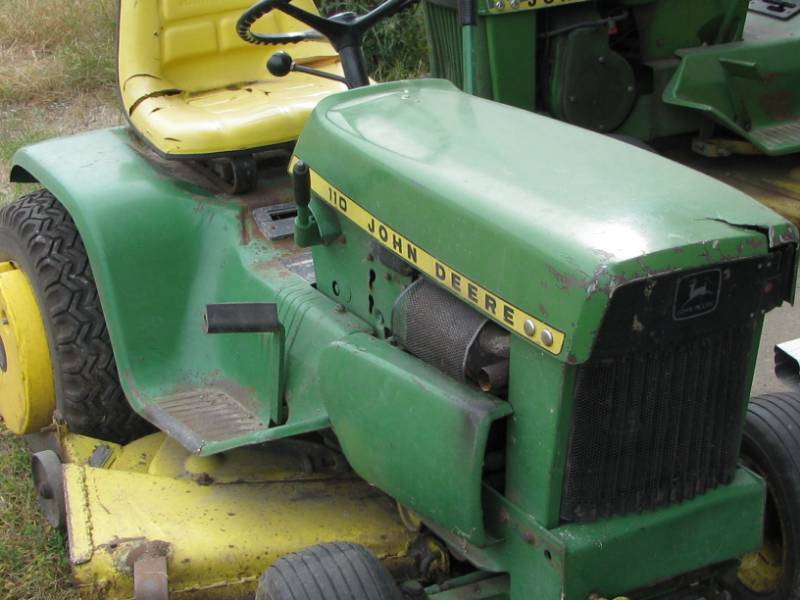 John Deere 110 Lawn Tractor Partial Farm Estate Barn Find 1