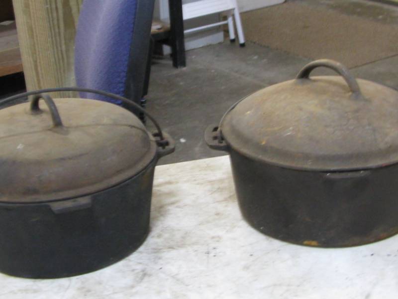 Cast Iron Dutch Ovens