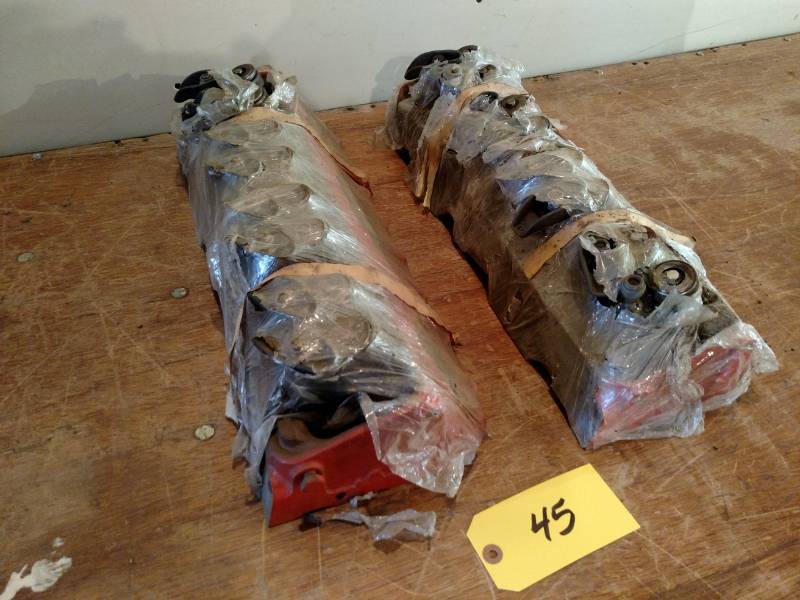 lot 45 image: SBC 1.94 Heads, Older 3 Angle Valve...