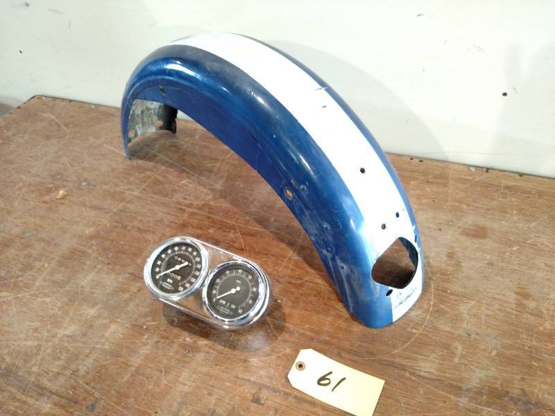 lot 61 image: SmithsHarley Tach & Speedometer Combination