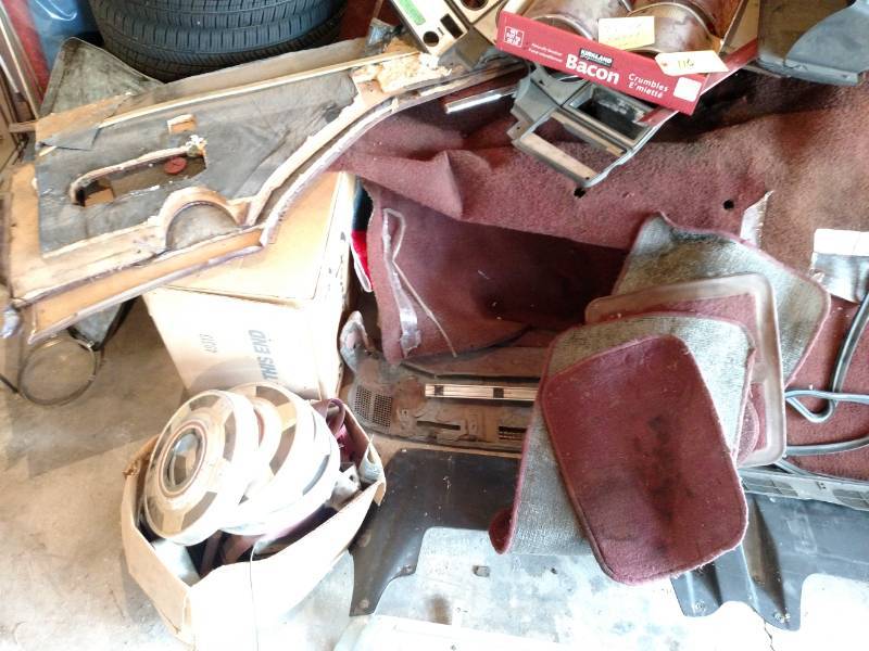 lot 110 image: Asstd BlazerJimmy Parts...